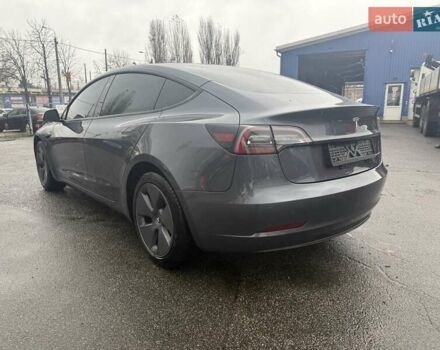 Сірий Тесла Модель 3, об'ємом двигуна 0 л та пробігом 107 тис. км за 17800 $, фото 16 на Automoto.ua