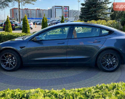 Тесла Модель 3 2022 в Львове на Automoto.ua Серый Тесла Модель 3, объемом двигателя 0 л и пробегом 35 тыс. км за 24700 $, фото 3 на Automoto.ua