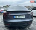 Серый Тесла Модель 3, объемом двигателя 0 л и пробегом 72 тыс. км за 23000 $, фото 13 на Automoto.ua