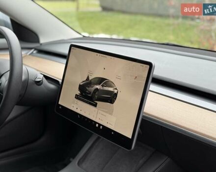 Серый Тесла Модель 3, объемом двигателя 0 л и пробегом 46 тыс. км за 20000 $, фото 94 на Automoto.ua