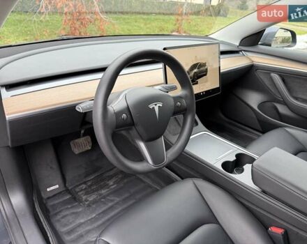 Серый Тесла Модель 3, объемом двигателя 0 л и пробегом 46 тыс. км за 20000 $, фото 76 на Automoto.ua