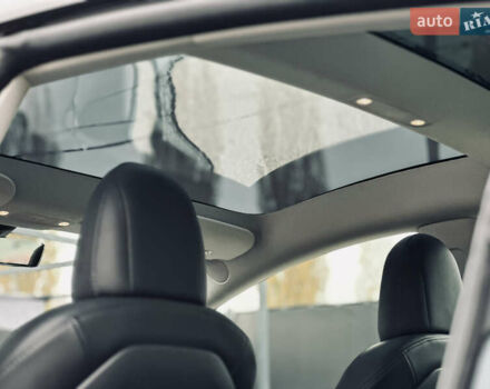 Серый Тесла Модель 3, объемом двигателя 0 л и пробегом 53 тыс. км за 18999 $, фото 26 на Automoto.ua