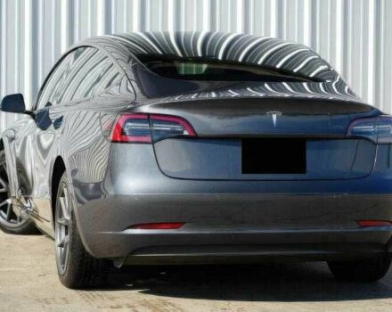 Серый Тесла Модель 3, объемом двигателя 0 л и пробегом 29 тыс. км за 11000 $, фото 6 на Automoto.ua