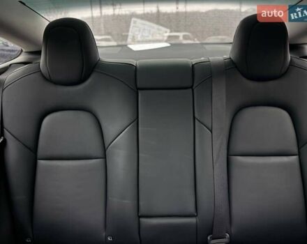 Серый Тесла Модель 3, объемом двигателя 0 л и пробегом 160 тыс. км за 19500 $, фото 23 на Automoto.ua