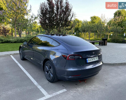 Сірий Тесла Модель 3, об'ємом двигуна 0 л та пробігом 53 тис. км за 22000 $, фото 3 на Automoto.ua