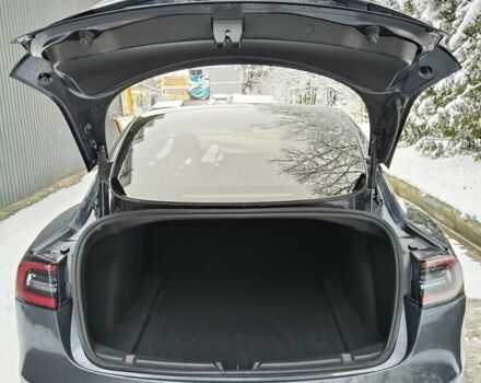 Сірий Тесла Модель 3, об'ємом двигуна 0 л та пробігом 32 тис. км за 21500 $, фото 20 на Automoto.ua