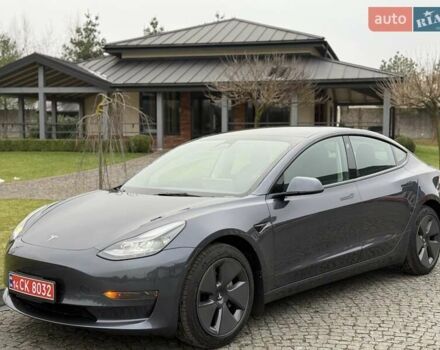 Серый Тесла Модель 3, объемом двигателя 0 л и пробегом 46 тыс. км за 20000 $, фото 13 на Automoto.ua
