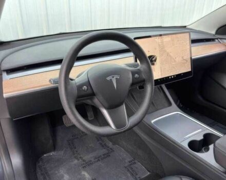 Серый Тесла Модель 3, объемом двигателя 0 л и пробегом 29 тыс. км за 11000 $, фото 10 на Automoto.ua