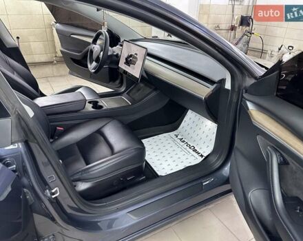 Серый Тесла Модель 3, объемом двигателя 0 л и пробегом 57 тыс. км за 19999 $, фото 26 на Automoto.ua