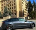 Серый Тесла Модель 3, объемом двигателя 0.36 л и пробегом 62 тыс. км за 23500 $, фото 3 на Automoto.ua
