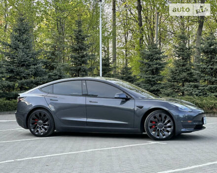 Сірий Тесла Модель 3, об'ємом двигуна 0 л та пробігом 21 тис. км за 32000 $, фото 2 на Automoto.ua