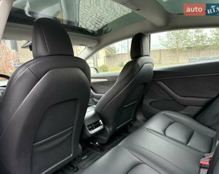 Серый Тесла Модель 3, объемом двигателя 0 л и пробегом 46 тыс. км за 20000 $, фото 80 на Automoto.ua