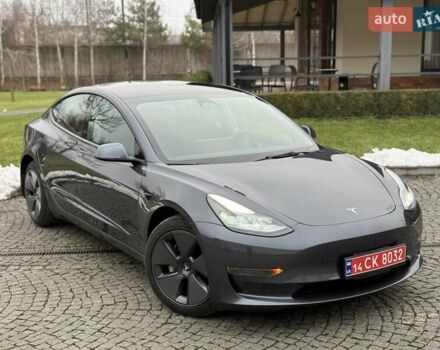 Серый Тесла Модель 3, объемом двигателя 0 л и пробегом 46 тыс. км за 20000 $, фото 55 на Automoto.ua