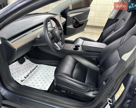Серый Тесла Модель 3, объемом двигателя 0 л и пробегом 57 тыс. км за 19999 $, фото 33 на Automoto.ua