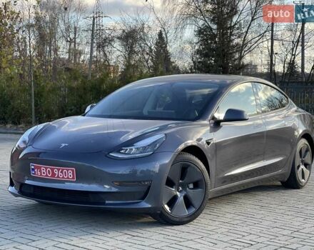 Серый Тесла Модель 3, объемом двигателя 0 л и пробегом 73 тыс. км за 22000 $, фото 4 на Automoto.ua