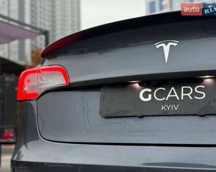Серый Тесла Модель 3, объемом двигателя 0 л и пробегом 160 тыс. км за 19500 $, фото 8 на Automoto.ua