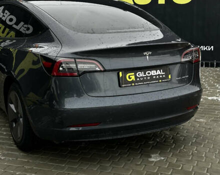 Сірий Тесла Модель 3, об'ємом двигуна 0 л та пробігом 51 тис. км за 23900 $, фото 18 на Automoto.ua