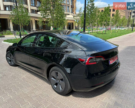 Серый Тесла Модель 3, объемом двигателя 0 л и пробегом 27 тыс. км за 20300 $, фото 4 на Automoto.ua