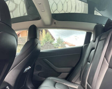 Серый Тесла Модель 3, объемом двигателя 0 л и пробегом 78 тыс. км за 19900 $, фото 9 на Automoto.ua