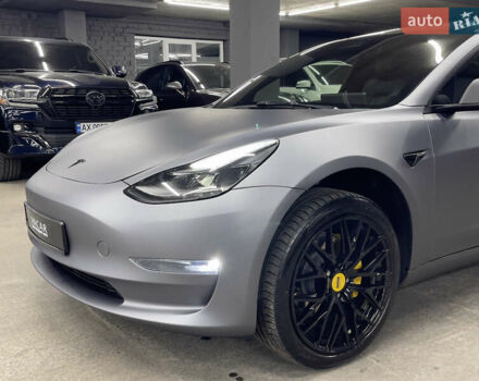 Серый Тесла Модель 3, объемом двигателя 0 л и пробегом 32 тыс. км за 21500 $, фото 1 на Automoto.ua