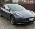 Серый Тесла Модель 3, объемом двигателя 0 л и пробегом 65 тыс. км за 23000 $, фото 2 на Automoto.ua