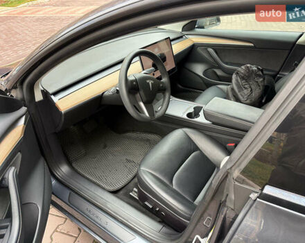 Серый Тесла Модель 3, объемом двигателя 0 л и пробегом 113 тыс. км за 19200 $, фото 6 на Automoto.ua