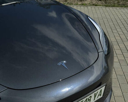 Серый Тесла Модель 3, объемом двигателя 0 л и пробегом 20 тыс. км за 24500 $, фото 5 на Automoto.ua