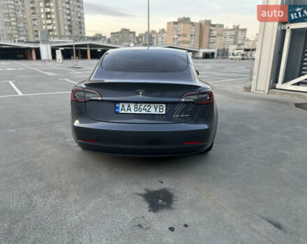 Серый Тесла Модель 3, объемом двигателя 0 л и пробегом 103 тыс. км за 21900 $, фото 8 на Automoto.ua