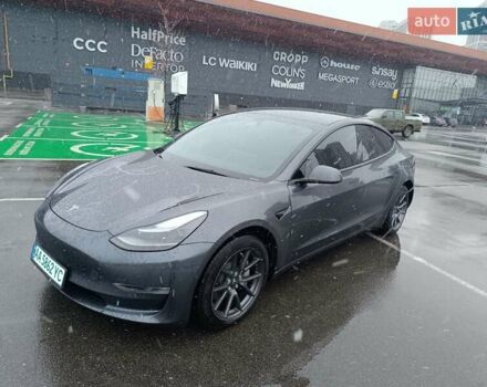 Серый Тесла Модель 3, объемом двигателя 0 л и пробегом 28 тыс. км за 21000 $, фото 12 на Automoto.ua