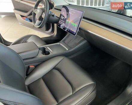 Тесла Модель 3 2022 у Одесі на Automoto.ua Сірий Тесла Модель 3, об'ємом двигуна 0 л та пробігом 52 тис. км за 21500 $, фото 18 на Automoto.ua