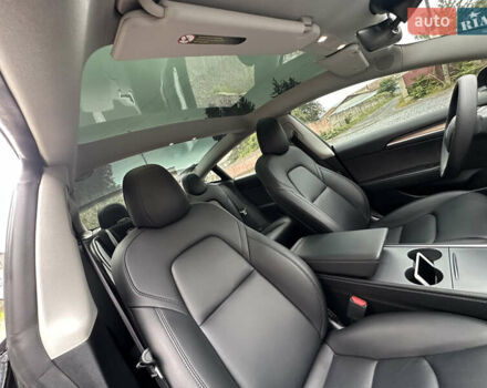 Серый Тесла Модель 3, объемом двигателя 0 л и пробегом 68 тыс. км за 24600 $, фото 38 на Automoto.ua