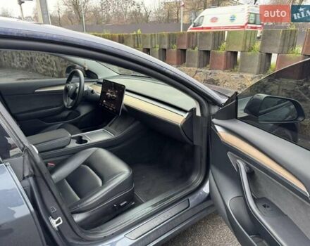 Серый Тесла Модель 3, объемом двигателя 0 л и пробегом 82 тыс. км за 25900 $, фото 8 на Automoto.ua