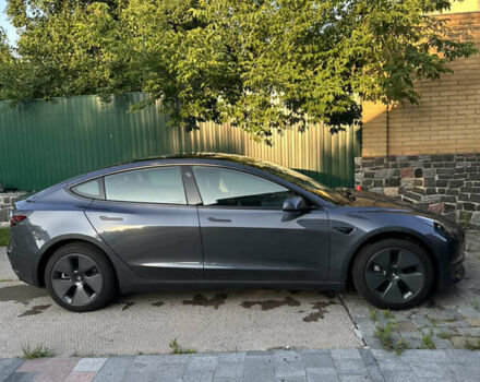 Сірий Тесла Модель 3, об'ємом двигуна 0 л та пробігом 5 тис. км за 27500 $, фото 3 на Automoto.ua