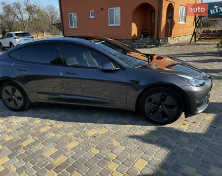 Серый Тесла Модель 3, объемом двигателя 0 л и пробегом 70 тыс. км за 19200 $, фото 5 на Automoto.ua