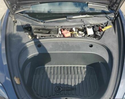 Серый Тесла Модель 3, объемом двигателя 0 л и пробегом 41 тыс. км за 7000 $, фото 10 на Automoto.ua