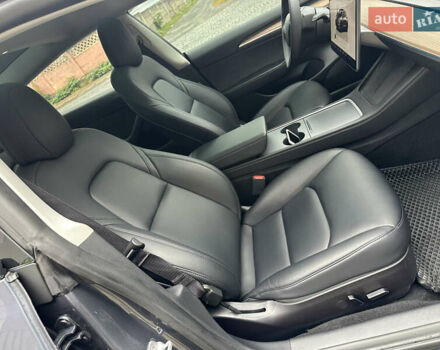 Серый Тесла Модель 3, объемом двигателя 0 л и пробегом 68 тыс. км за 24600 $, фото 37 на Automoto.ua