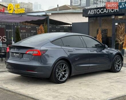 Серый Тесла Модель 3, объемом двигателя 0 л и пробегом 160 тыс. км за 19500 $, фото 3 на Automoto.ua