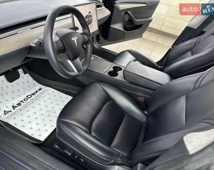 Серый Тесла Модель 3, объемом двигателя 0 л и пробегом 57 тыс. км за 19999 $, фото 32 на Automoto.ua