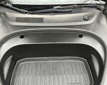 Сірий Тесла Модель 3, об'ємом двигуна 0 л та пробігом 52 тис. км за 21000 $, фото 26 на Automoto.ua