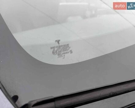 Сірий Тесла Модель 3, об'ємом двигуна 0 л та пробігом 69 тис. км за 25990 $, фото 10 на Automoto.ua