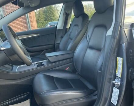 Серый Тесла Модель 3, объемом двигателя 0 л и пробегом 73 тыс. км за 22000 $, фото 26 на Automoto.ua