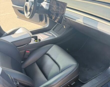 Серый Тесла Модель 3, объемом двигателя 0 л и пробегом 77 тыс. км за 22000 $, фото 6 на Automoto.ua