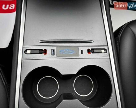 Сірий Тесла Модель 3, об'ємом двигуна 0 л та пробігом 69 тис. км за 25990 $, фото 22 на Automoto.ua