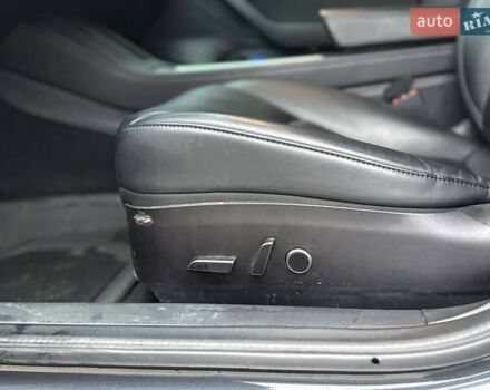 Серый Тесла Модель 3, объемом двигателя 0 л и пробегом 160 тыс. км за 19500 $, фото 13 на Automoto.ua