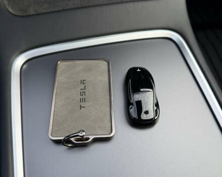 Серый Тесла Модель 3, объемом двигателя 0 л и пробегом 76 тыс. км за 20800 $, фото 29 на Automoto.ua