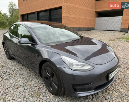 Сірий Тесла Модель 3, об'ємом двигуна 0 л та пробігом 47 тис. км за 17999 $, фото 5 на Automoto.ua