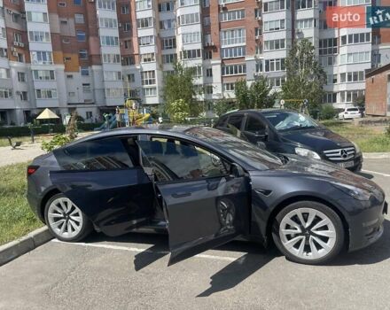 Сірий Тесла Модель 3, об'ємом двигуна 0 л та пробігом 61 тис. км за 23000 $, фото 8 на Automoto.ua