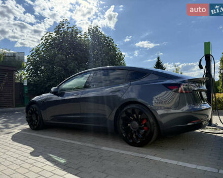 Серый Тесла Модель 3, объемом двигателя 0 л и пробегом 71 тыс. км за 24500 $, фото 1 на Automoto.ua