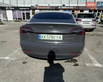 Серый Тесла Модель 3, объемом двигателя 0 л и пробегом 131 тыс. км за 27000 $, фото 29 на Automoto.ua