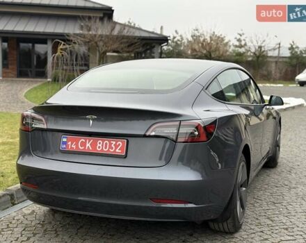 Серый Тесла Модель 3, объемом двигателя 0 л и пробегом 46 тыс. км за 20000 $, фото 11 на Automoto.ua